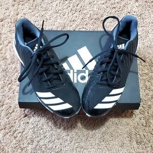***NEW in box*** Adidas Baseball cleats